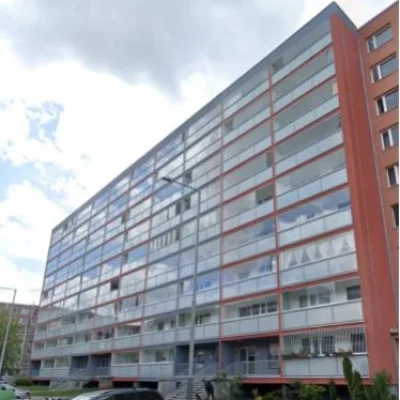 4. Praha, Dominova